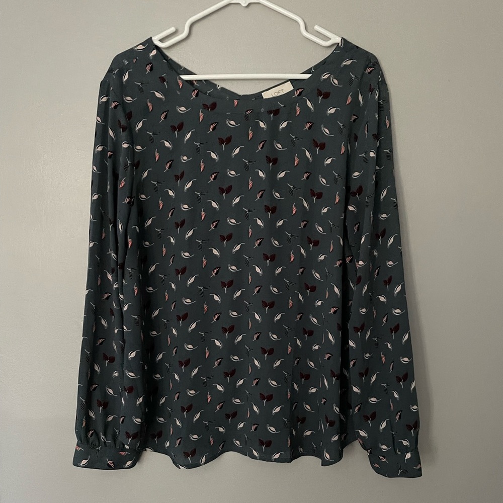 Flowy Blouse Loft Outlet Large EUC blue gray